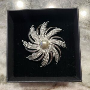 Vintage Sarah Coventry Brooch